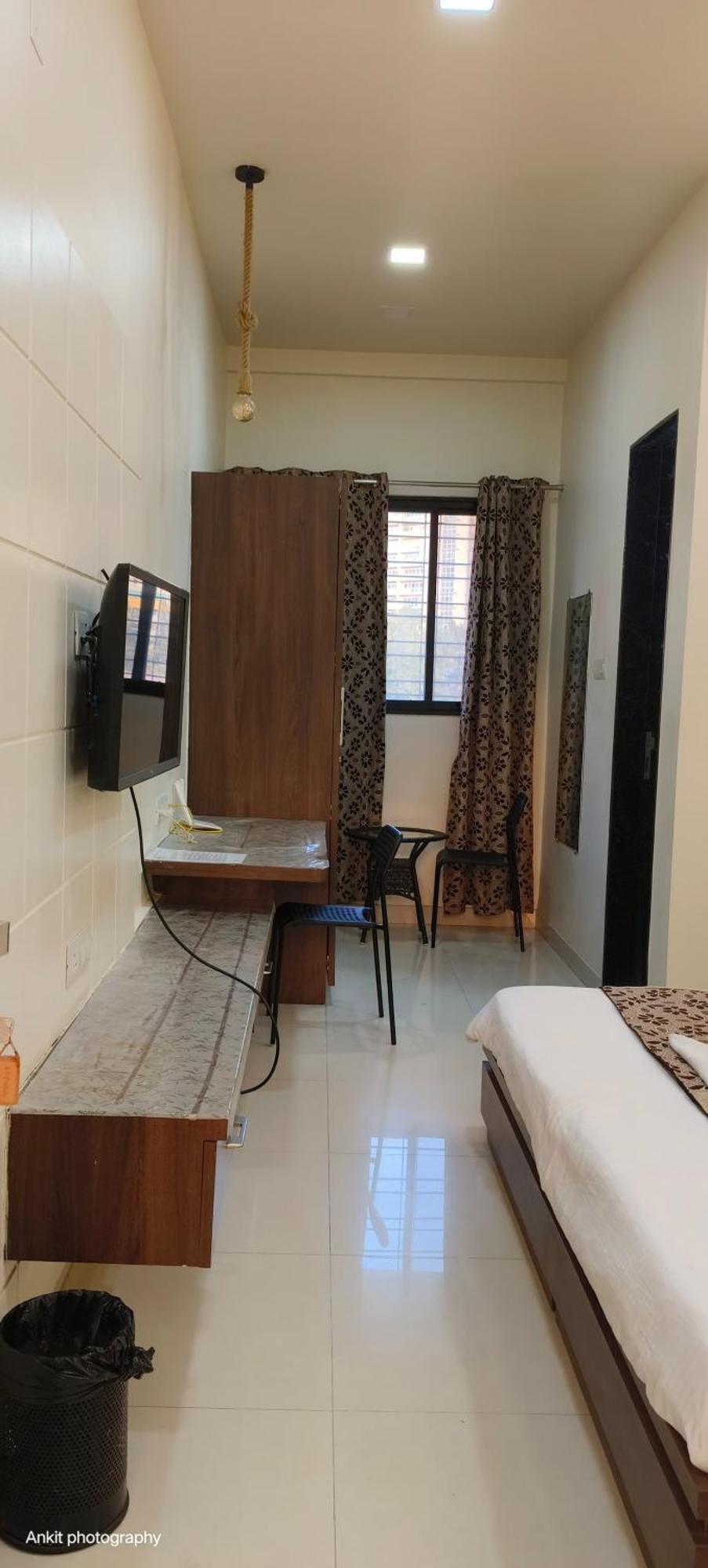 Fabhotel Royal Suits - Nr Mahadji Shinde Chhatri Mundhwa Exterior foto